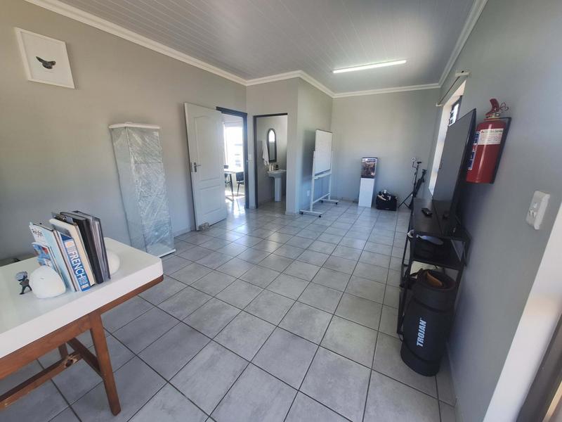 5 Bedroom Property for Sale in Seemeeu Park Western Cape